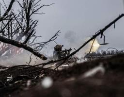 У Лисичанську є окремі місця, де працює мобільний зв’язок; Сокологірську ялинку в Луганську прикрасили «чорним золотом» – окупанти закрили в місті всі шахти; росіяни намагалися штурмувати Білогорівку