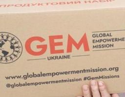 У хабі Нижньодуванської громади в Києві надають продукти харчування від благодійників