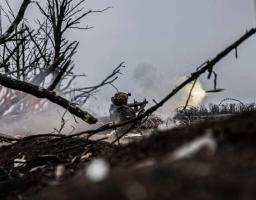 Із 1 січня в «лнр» штрафують за відсутність страховки на автівку; росіяни зробили новорічну фотозону у прифронтовому Привіллі, де немає світла і води; ворог двічі штурмував Білогорівку