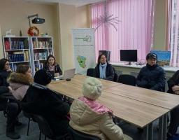 У хабі Старобільської РВА в Києві тривають заняття мовного клубу