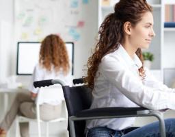 Роботодавці можуть скористатися програмою компенсацій за облаштування робочого місця для людини з інвалідністю