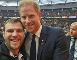 Денис Смольніков, який представляє Луганщину на «Іграх Нескорених», взяв участь у змаганнях з волейболу сидячи