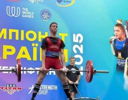 Декілька медалей вибороли луганські юніори на чемпіонаті країни з пауерліфтингу