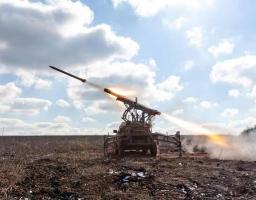 У «лнр» «управлінською елітою» зроблять злочинців із армії рф; 1,2 мільярда рублів отримані окупаційними бюджетними установами, але не дійшли до працівників; загарбники атакували поблизу Новолюбівки та Новоєгорівки