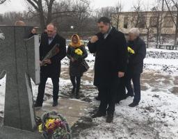 І мертвим, і живим! – на Луганщині шанують військовослужбовців Львівщини 