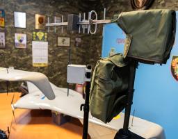 Розвідувальний безпілотний комплекс «Домаха» отримали луганські прикордонники від Сіверськодонецької громади