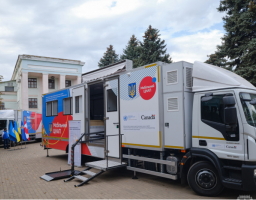 Луганська область отримала від ПРООН два мобільних ЦНАПи