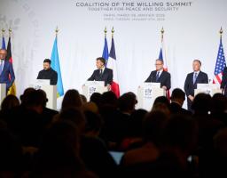 Важливо, що сьогодні є ґрунтовні документи Коаліції охочих: спільна декларація всіх країн Коаліції та тристороння декларація Франції, Британії та України – Президент