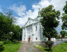 На луганчан чекають у Кирилівській церкві в Києві