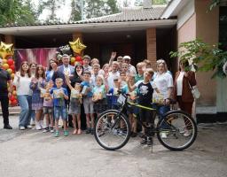 Цьогоріч п’ять дитячих будинків сімейного типу та малий груповий будинок з Луганщини отримали допомогу від Почесного консула Литовської Республіки в нашому регіоні 