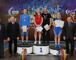 Наші важкоатлети привезли низку нагород різного ґатунку зі всеукраїнських змагань