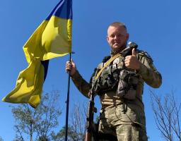 Служба в зоні бойових дій, порятунок побратима під ворожим вогнем,  допомога людям: історія поліцейського з Луганщини Олега Подгорного