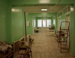 На Кремінщині за кошти ДФРР ремонтують міську лікарню