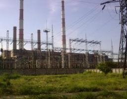 Через обстріли Луганської ТЕС частина області залишилась без світла