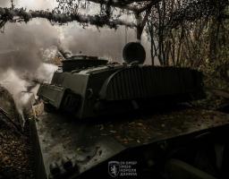 70 % водіїв бракує транспортному підприємству в Луганську – чоловіки не йдуть, на кордоні між «лнр» і рф утворюються черги у сотні автівок – перевірки посилено, противник штурмував біля Греківки та Новоєгорівки