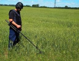 Піротехніками на Луганщині вилучено чотири одиниці вибухонебезпечних предметів 