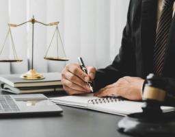 Щовівторка та щоп’ятниці у грудні ВПО можуть отримати правничу допомогу у хабі Сіверськодонецької громади в Дніпрі