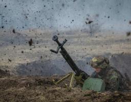 Новини АТО: на Луганщині ворог застосував міномети