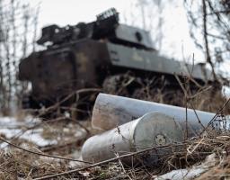 На півночі Луганщини окупанти посилюють примусову мобілізацію, батькам школярів в «лнр» видають методички для виявлення у дітей прихильності до тероризму, зі ствольної артилерії ворог вів вогонь в нашій області