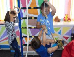 У містах і громадах області: діти з прифронтового Новотошківського відтепер мають кімнату дозвілля