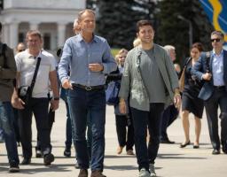 Президент України та Президент Європейської ради побували в Станиці Луганській