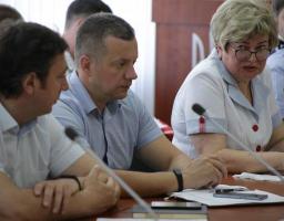 На апаратній нараді в облдержадміністрації розглянуто проведення ЗНО у цьому році