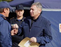 Підвищуємо безпеку громадян у надзвичайних ситуаціях, – Юрій Гарбуз передав рятувальникам сучасне обладнання 