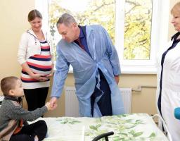 Найголовніший показник – врятовані дитячі життя, – Юрій Гарбуз відкрив три нові відділення обласної дитячої лікарні