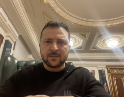 Сьогодні збили російський бойовий літак у районі Зміїного, який заходив для удару по Одеській області – звернення Президента України