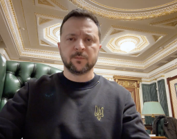 Очікую зміцнення стратегічних можливостей нашої держави прогнозувати і впливати на процеси, від яких залежить національна безпека – звернення Президента України