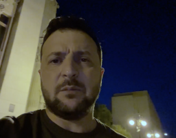 Рухаємося до рішення Європейської ради щодо кандидатства України, Росія дуже нервово сприймає нашу активність – звернення Президента Володимира Зеленського