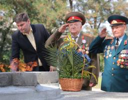 Луганщина відзначає 71-у річницю завершення Другої світової війни та 73-ю річницю визволення області від фашистських загарбників