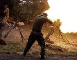 Новини АТО: на Луганщині не припиняються ворожі обстріли