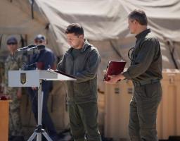 Глава держави підписав закони про національний спротив і збільшення чисельності ЗСУ