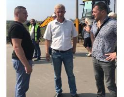 Юрій Погуляйко перевірив хід відновлювальних робіт поблизу мосту в Станиці Луганській