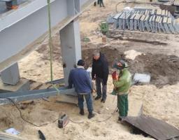 Єднаємо Луганщину: на КПВВ будівельники працюють у вихідні дні