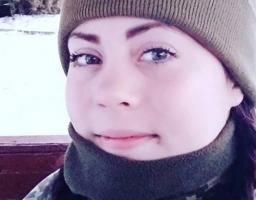 Луганщина схиляє голову перед мужністю загиблої за незалежність жительки області