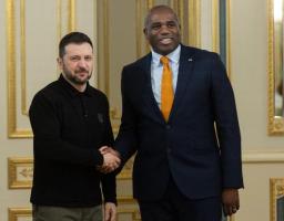 Гарантії безпеки, фінансова підтримка та санкції проти РФ: Президент зустрівся з міністром закордонних справ Великої Британії