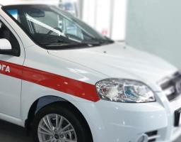 Кремінський центр з надання первинної медичної допомоги отримав два нових автомобіля