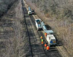 Велике будівництво: в області тривають роботи на дорозі Н-26