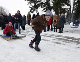 Змінимо країну разом: Школярі та педагоги зі Львівщини проводжали зиму на Білокуракинщині
