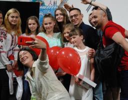 На Книжковому Арсеналі нагородили дітей-критиків з Донбасу