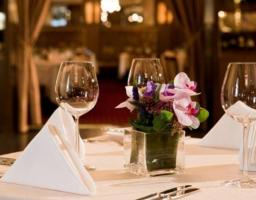 У  сфері  ресторанного  господарства  області  діють  833  заклади 