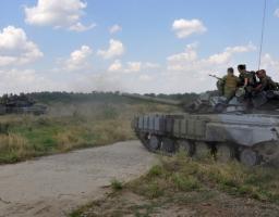 Новини АТО: ворог застосовує танки та міномети по всій лінії розмежування