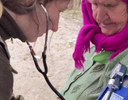 Жителям звільнених сіл Луганщини організували медичний огляд та забезпечили їх ліками, – Артем Лисогор