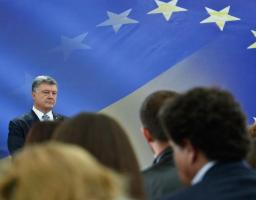 Формат кримськотатарської автономії в Криму має бути запропонований Конституційною комісією – Президент