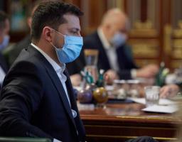 Із січня тисячу гривень, яку отримають вакциновані громадяни України, можна буде витратити ще й на ліки – нарада у Президента