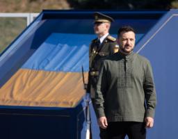 Український прапор – це прапор сили, стійкості, свободи і перемоги життя – Президент з нагоди Дня Державного Прапора України