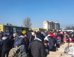 По другому «зеленому коридору» з Луганщини евакуйовані ще понад 1700 людей, – Сергій Гайдай