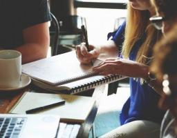 Здобувачі вищої освіти та молоді учені запрошуються до конкурсу «Бізнес і права людини в Україні: проблеми та рішення під час війни і повоєнного відновлення»